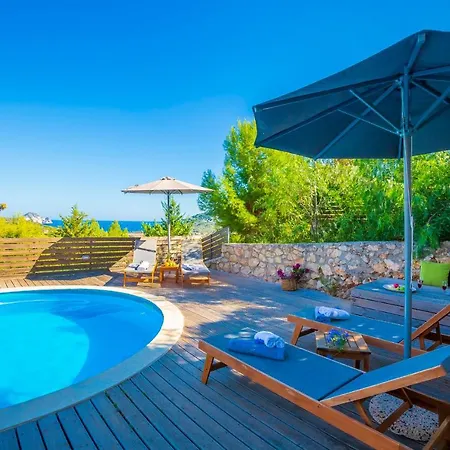 Villa Merope Laganas